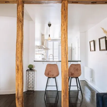 Spacious&stylish 2bd For 4 アパート *
