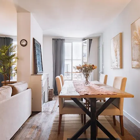 Spacious&stylish 2bd For 4